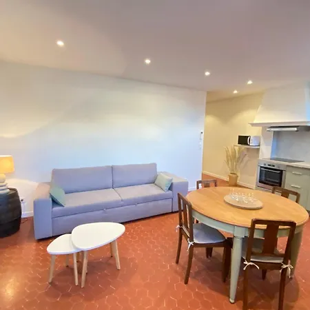 06Cf Beautiful Renovated Apartment In Old Antibes Exterior photo