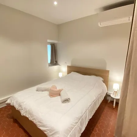 06Cf Beautiful Renovated Apartment In Old Antibes Exterior photo